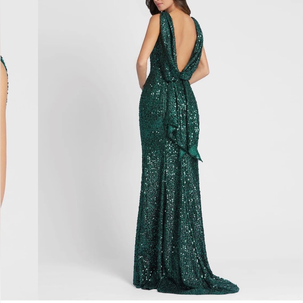 Mac Duggal Emerald Green Sequin Backless Evening Gown